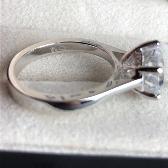 COPY - Best Valentines Gift ever, Size 8, Engagem… - Picture 7 of 8